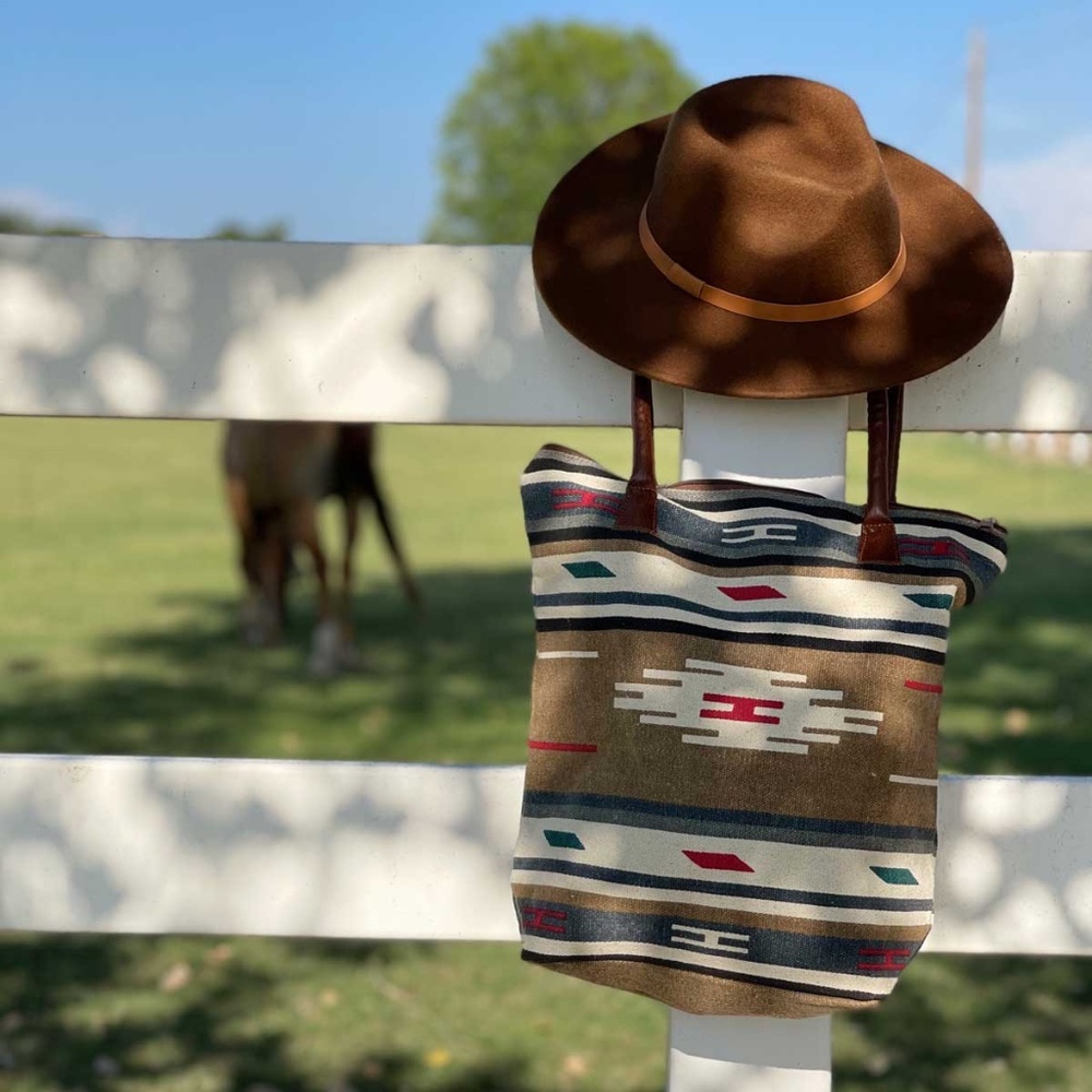 👜 NWT - Desert Sand Tribal Tote - Gray - Brown - Large Shopping Tote Bag